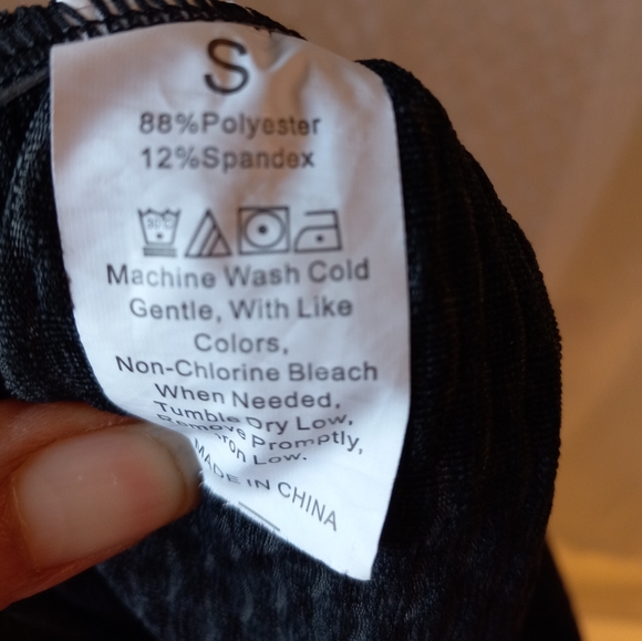 Women's Size S Booty Enhancing Tik-Tok Honeycomb Leggings Gray/Black - Picture 4 of 4